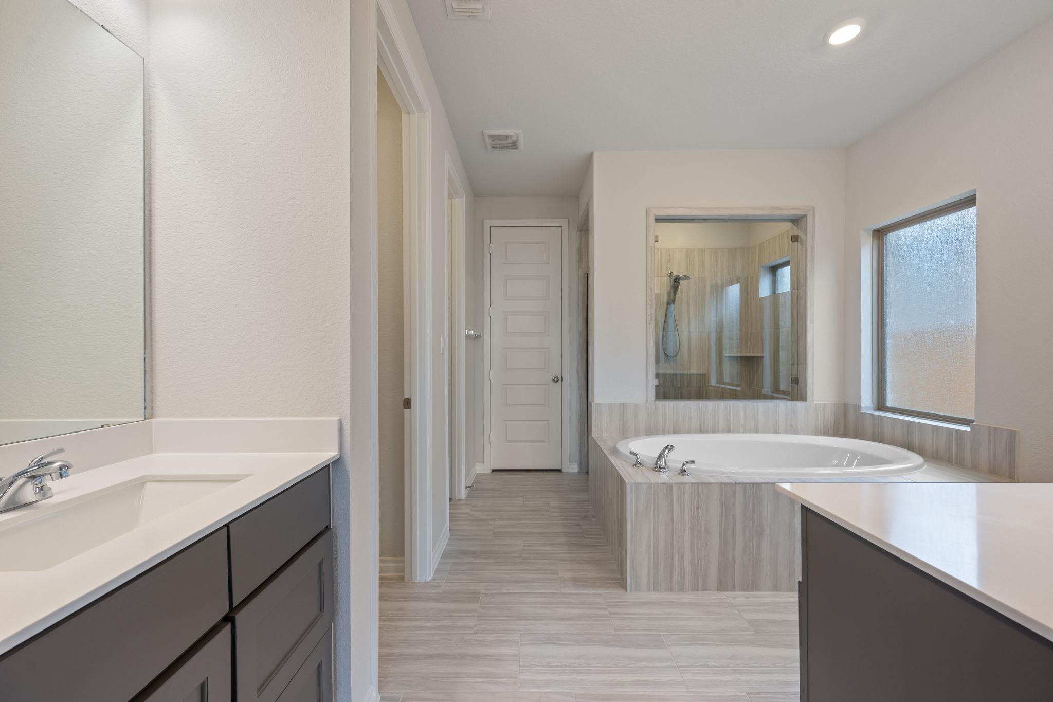 1037 Thunderhead TRL