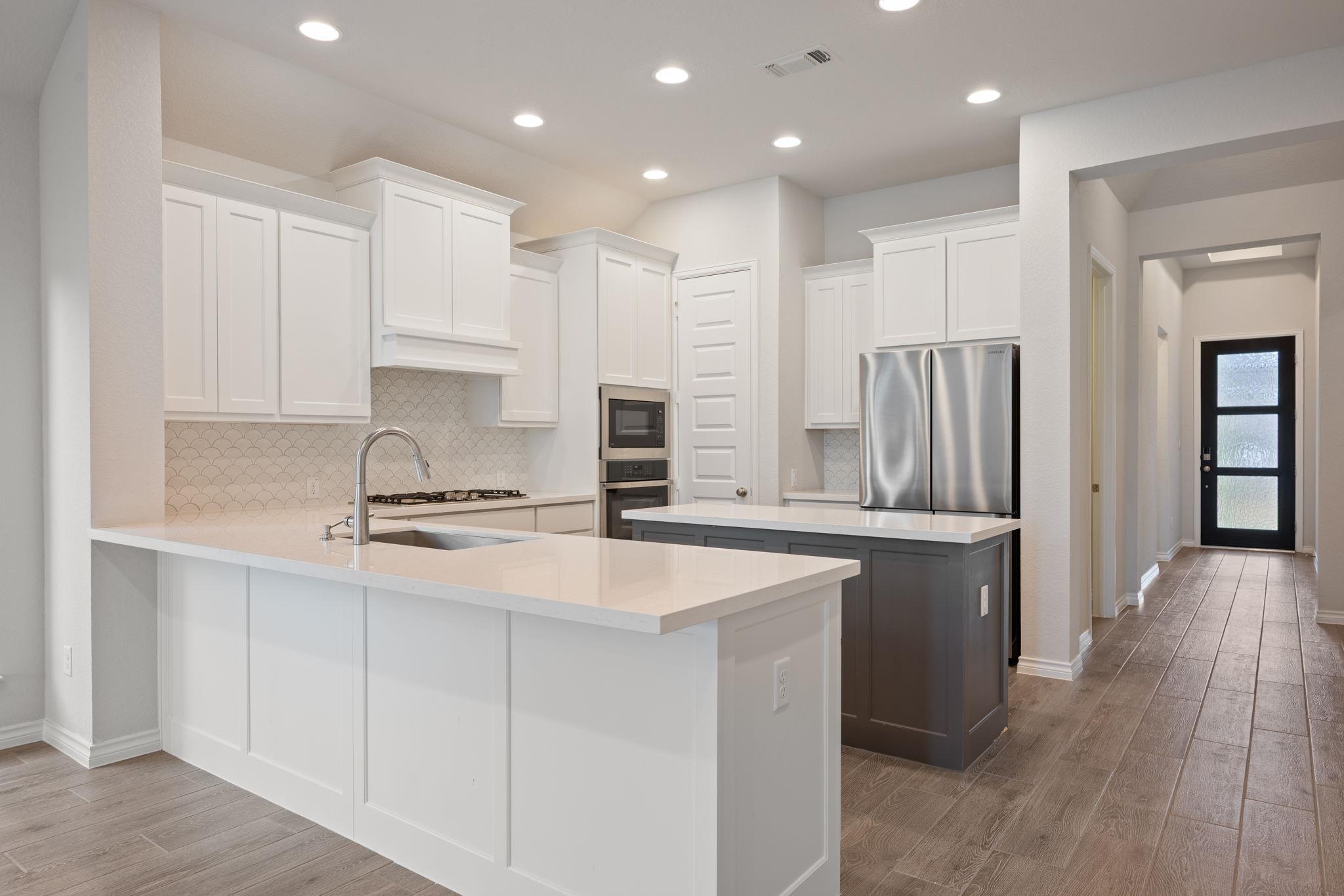 1037 Thunderhead TRL