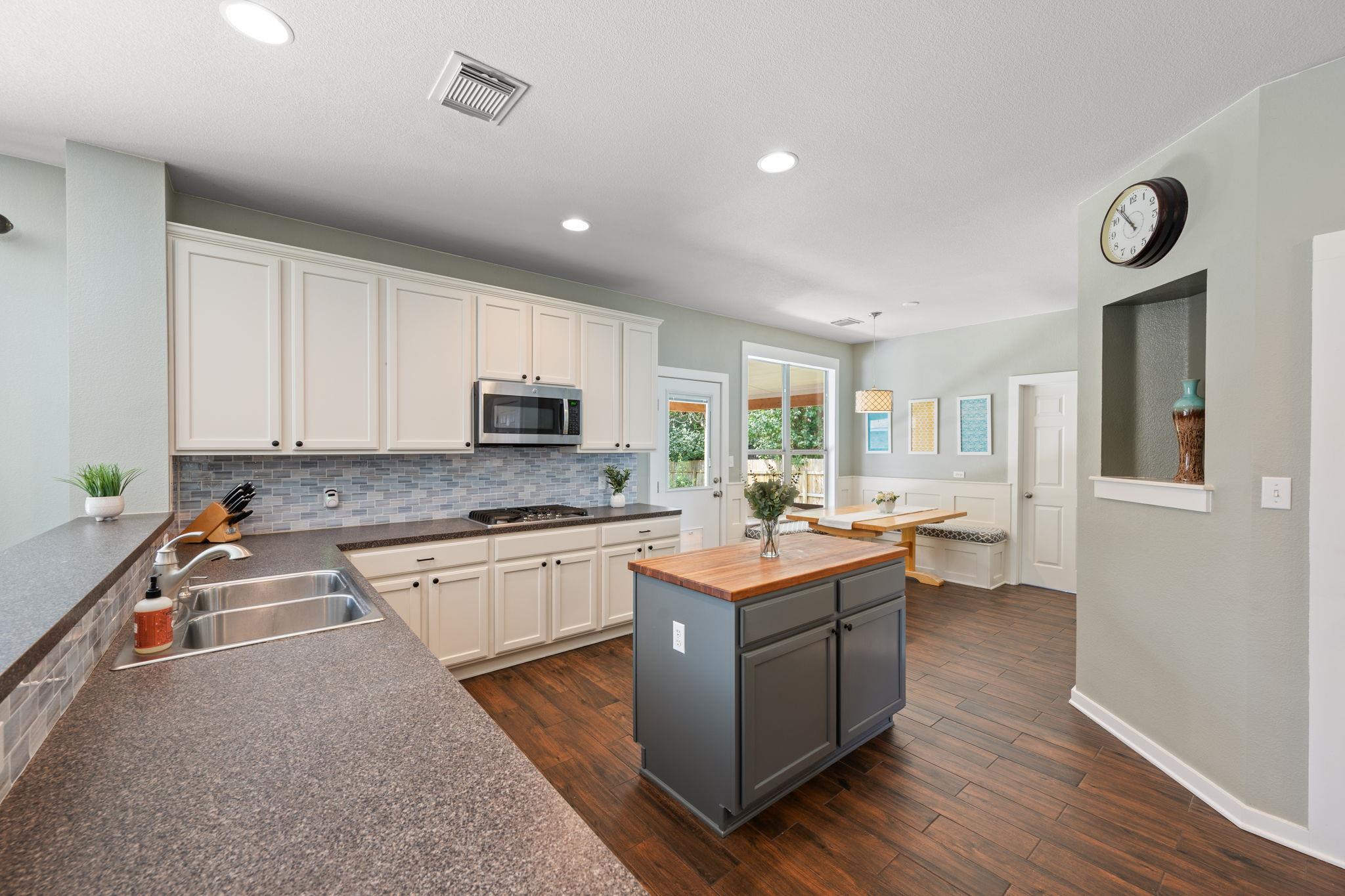 3724 Galena Hills LOOP