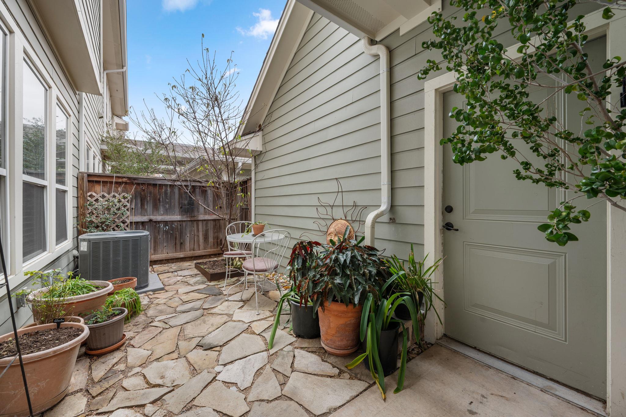 2237 Zach Scott ST