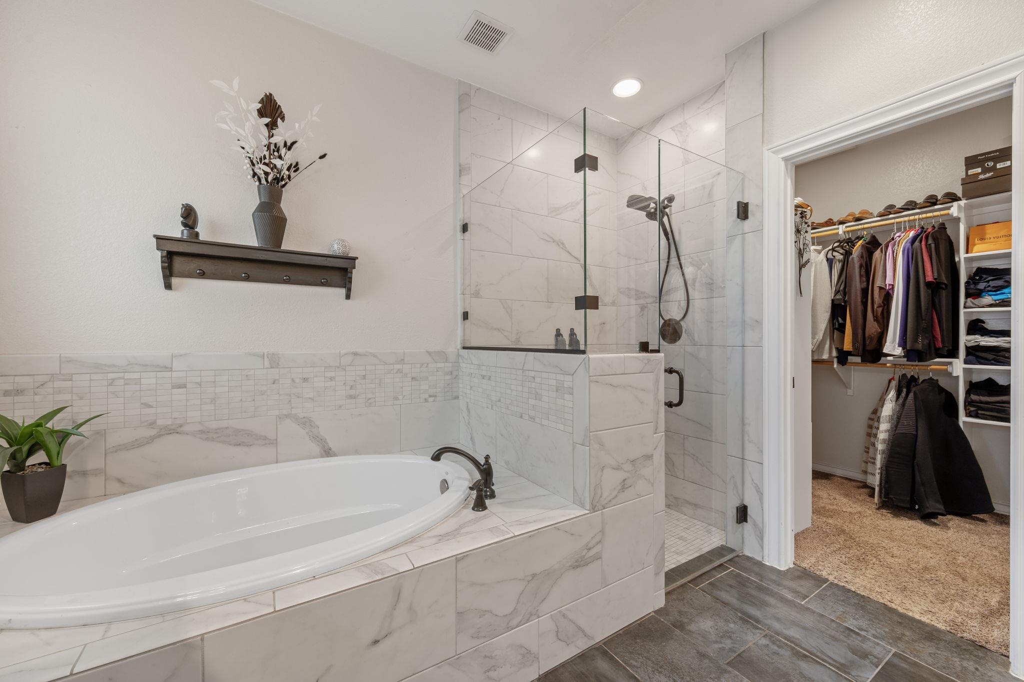416 Venture BLVD S