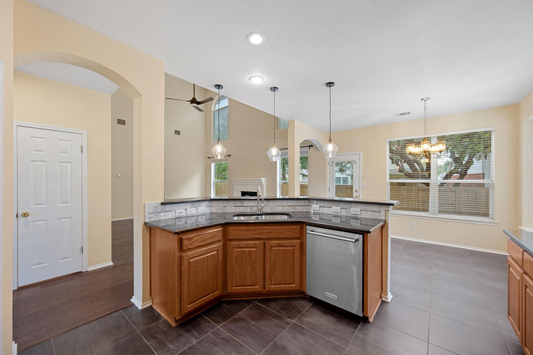 2305 Little Elm TRL