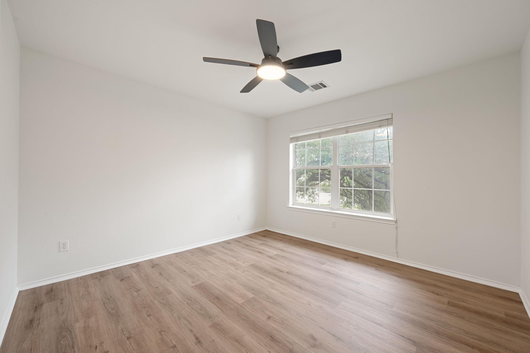 2305 Little Elm TRL