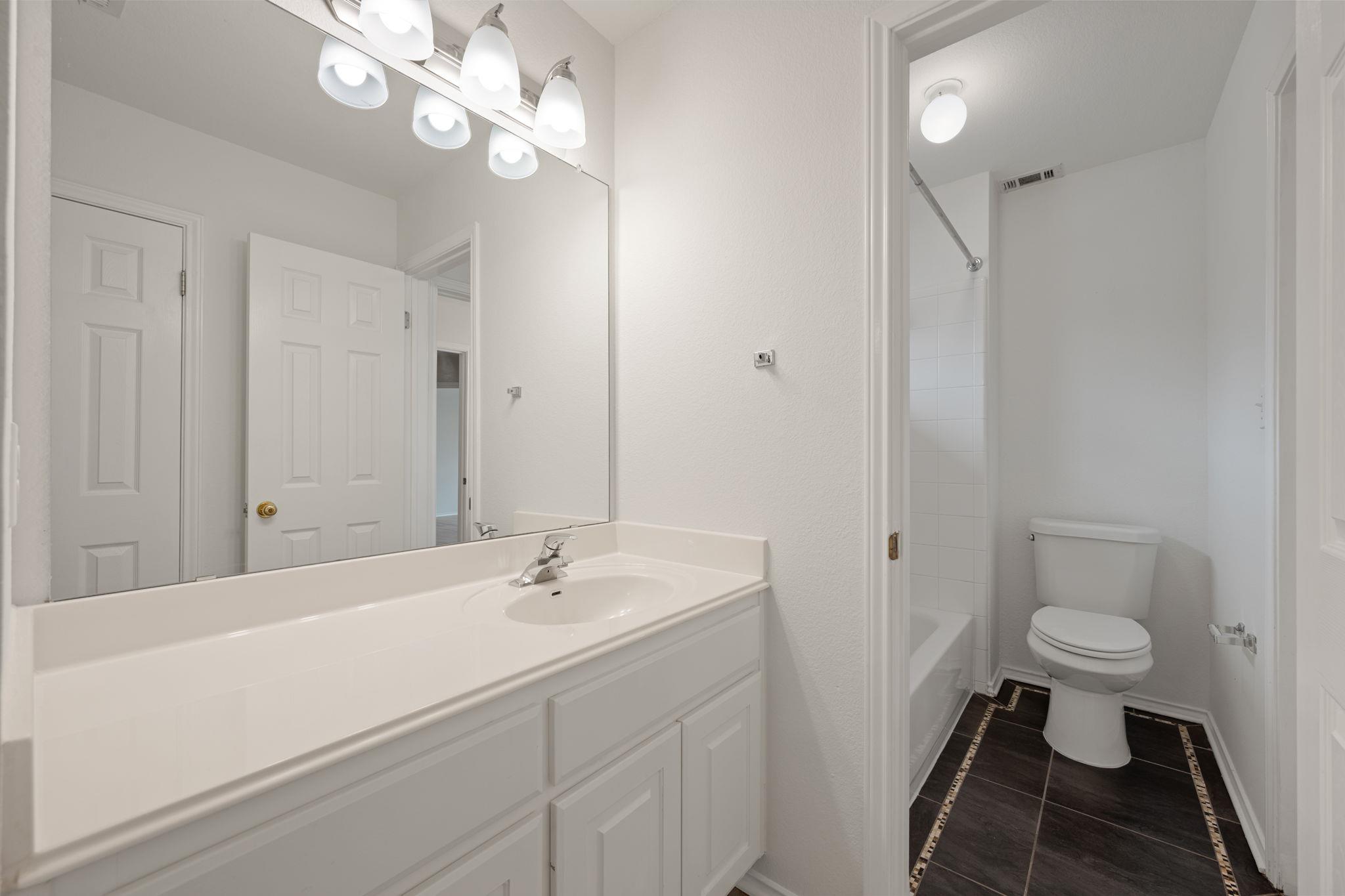 2305 Little Elm TRL