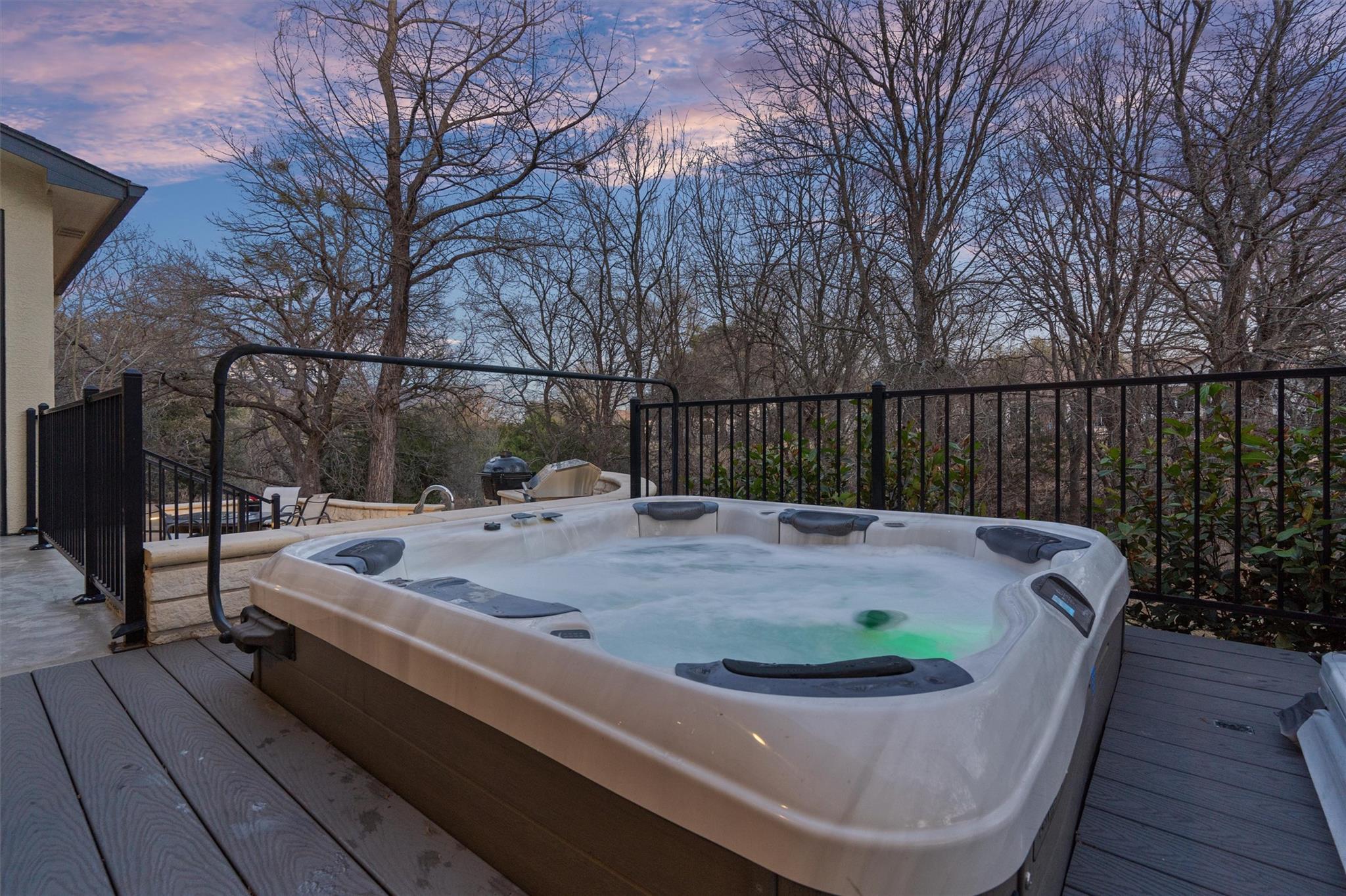 109 Running Water ST