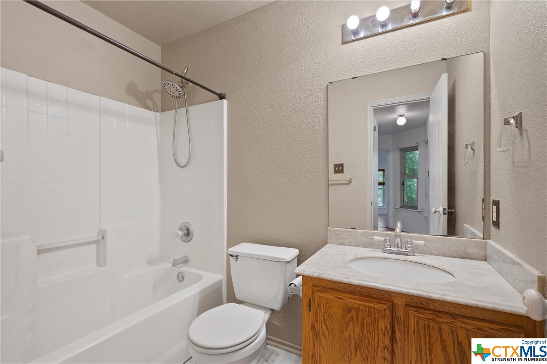 4506 Dartmouth Drive