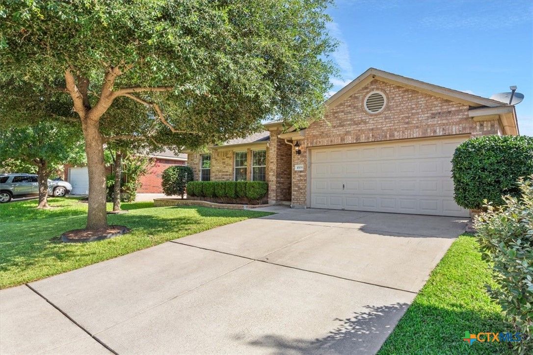 4509 Western Lake Drive