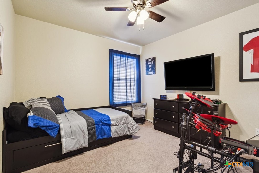 4509 Western Lake Drive