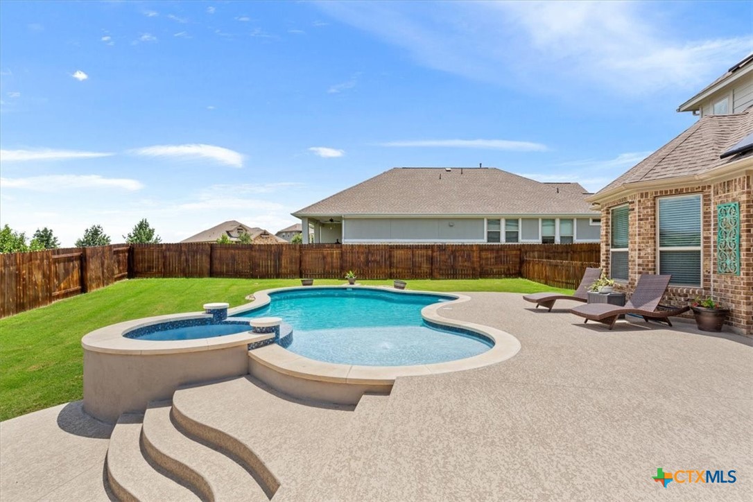 2711 Florin Cove