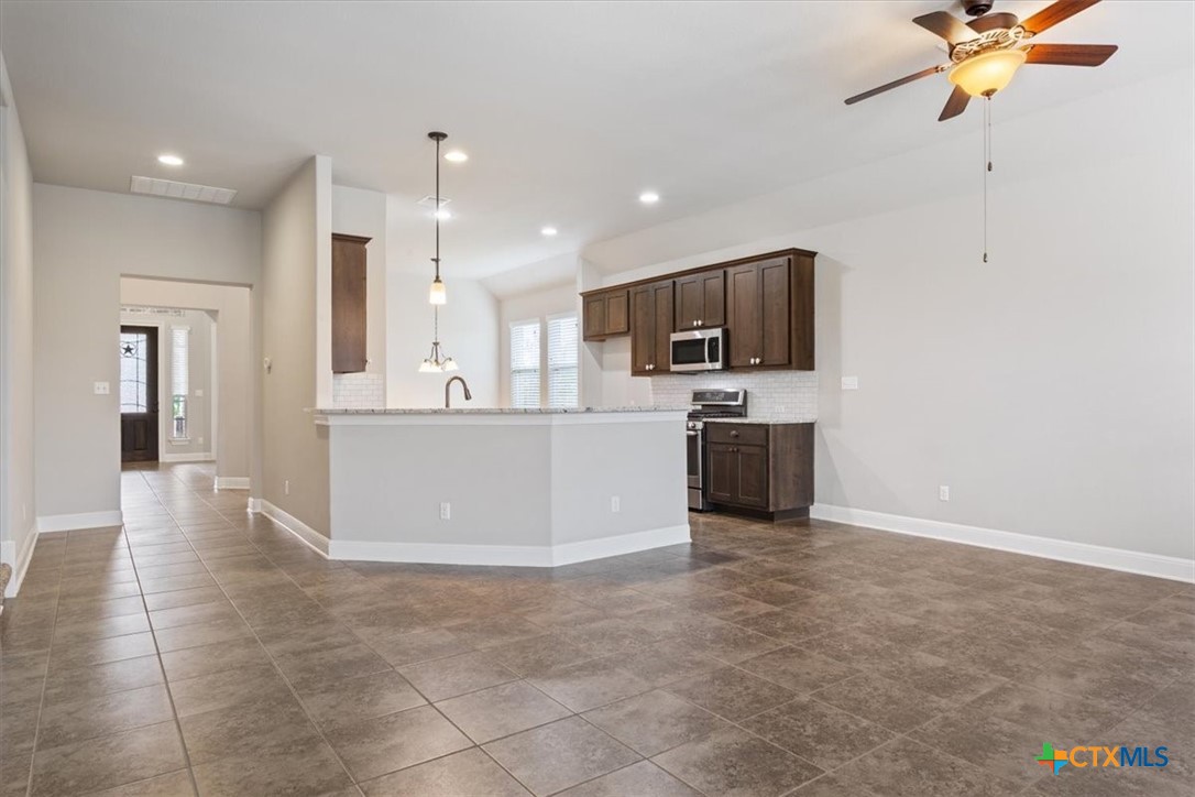 2711 Florin Cove