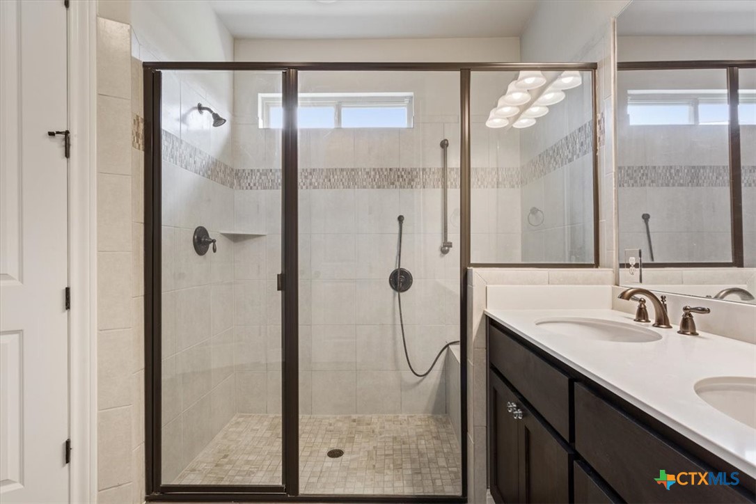 2711 Florin Cove
