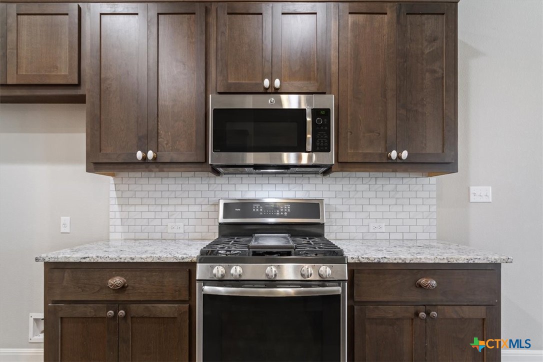 2711 Florin Cove