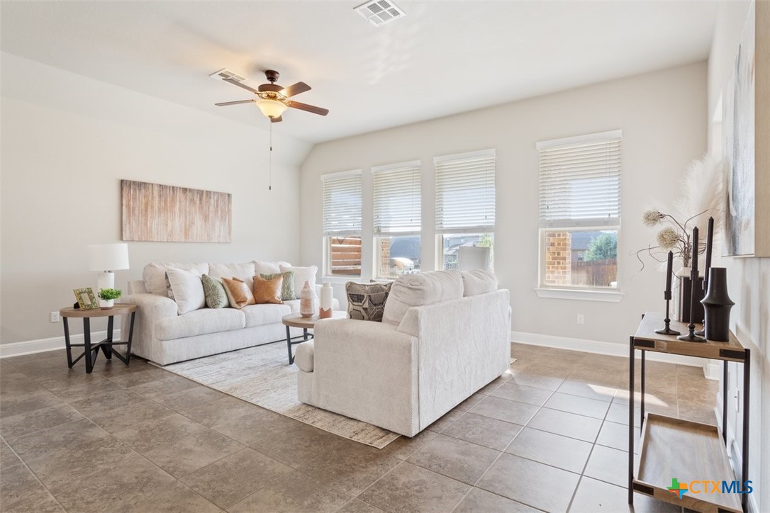 2711 Florin Cove