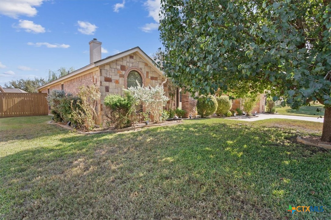 6003 Chimney Hill Drive