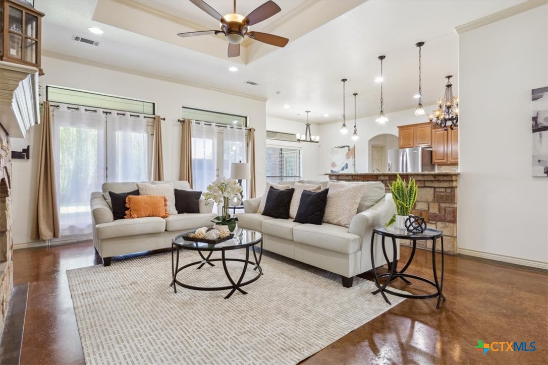 6003 Chimney Hill Drive
