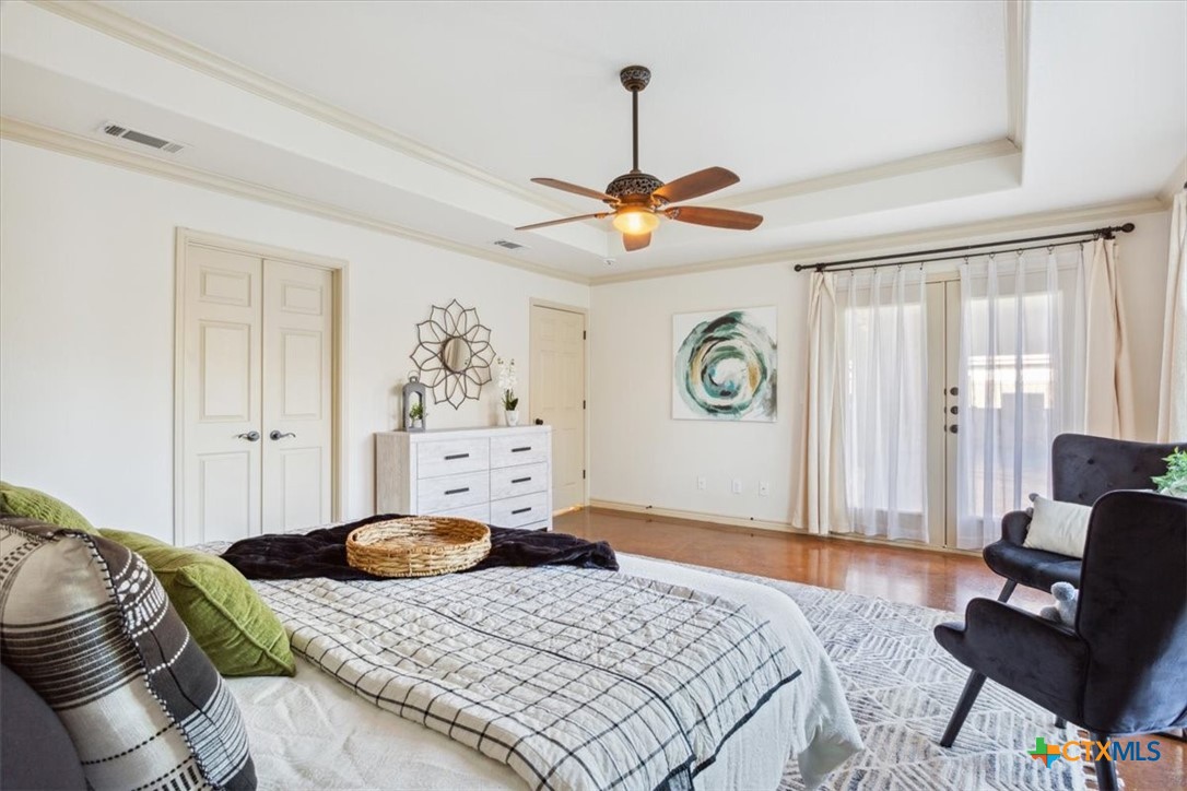 6003 Chimney Hill Drive