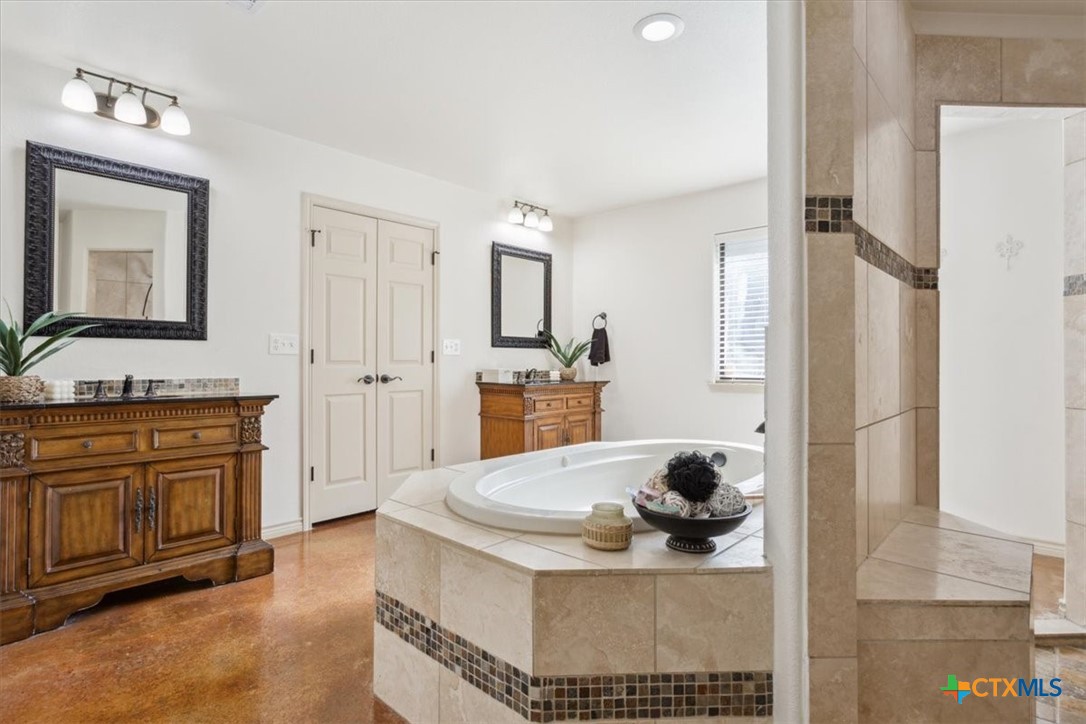 6003 Chimney Hill Drive