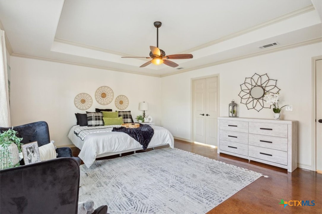 6003 Chimney Hill Drive