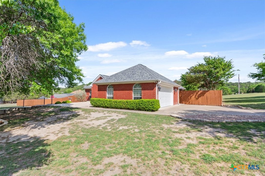 2702 Freedom Lane