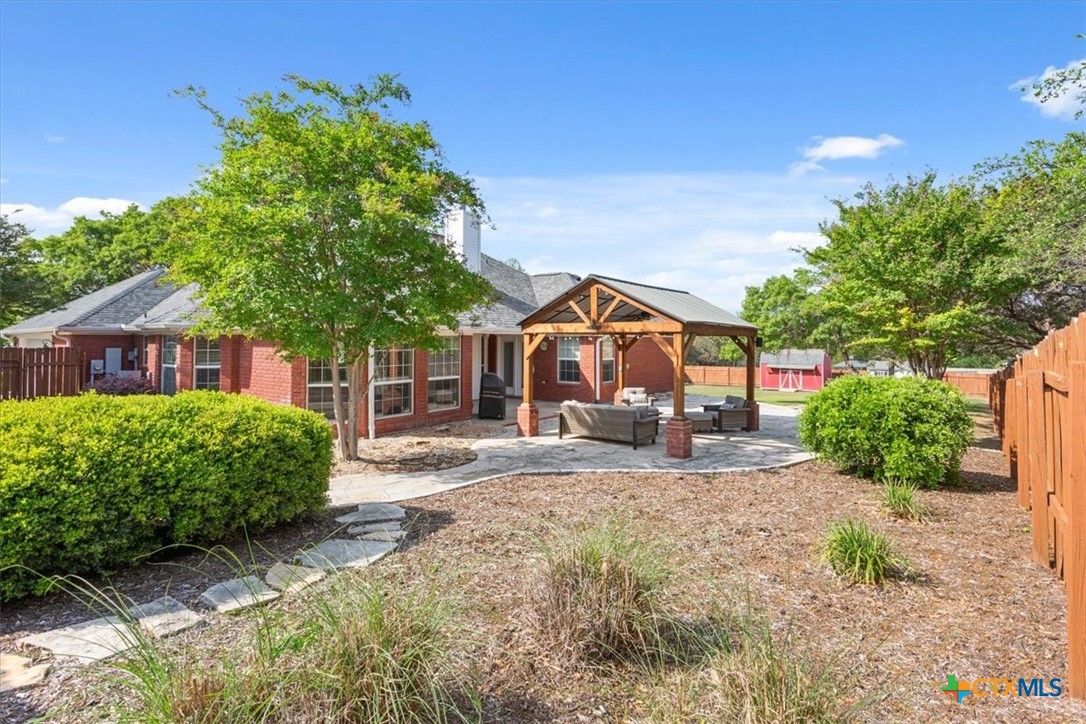 2702 Freedom Lane