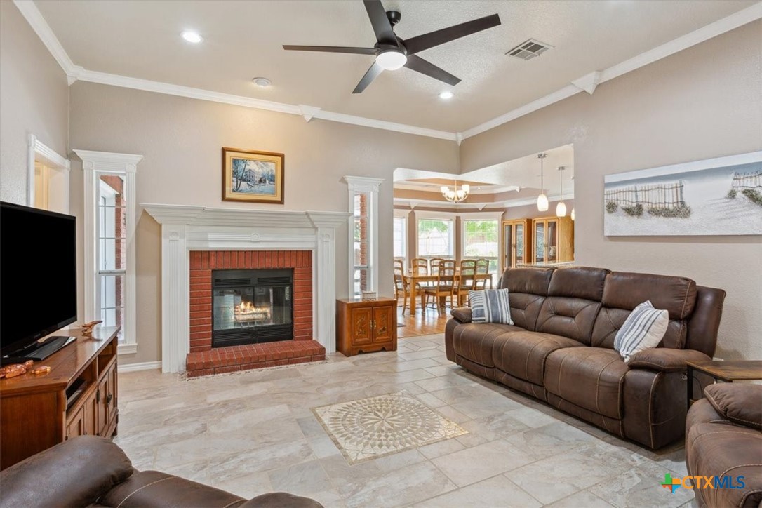 2702 Freedom Lane