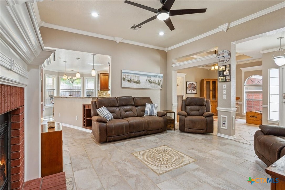 2702 Freedom Lane