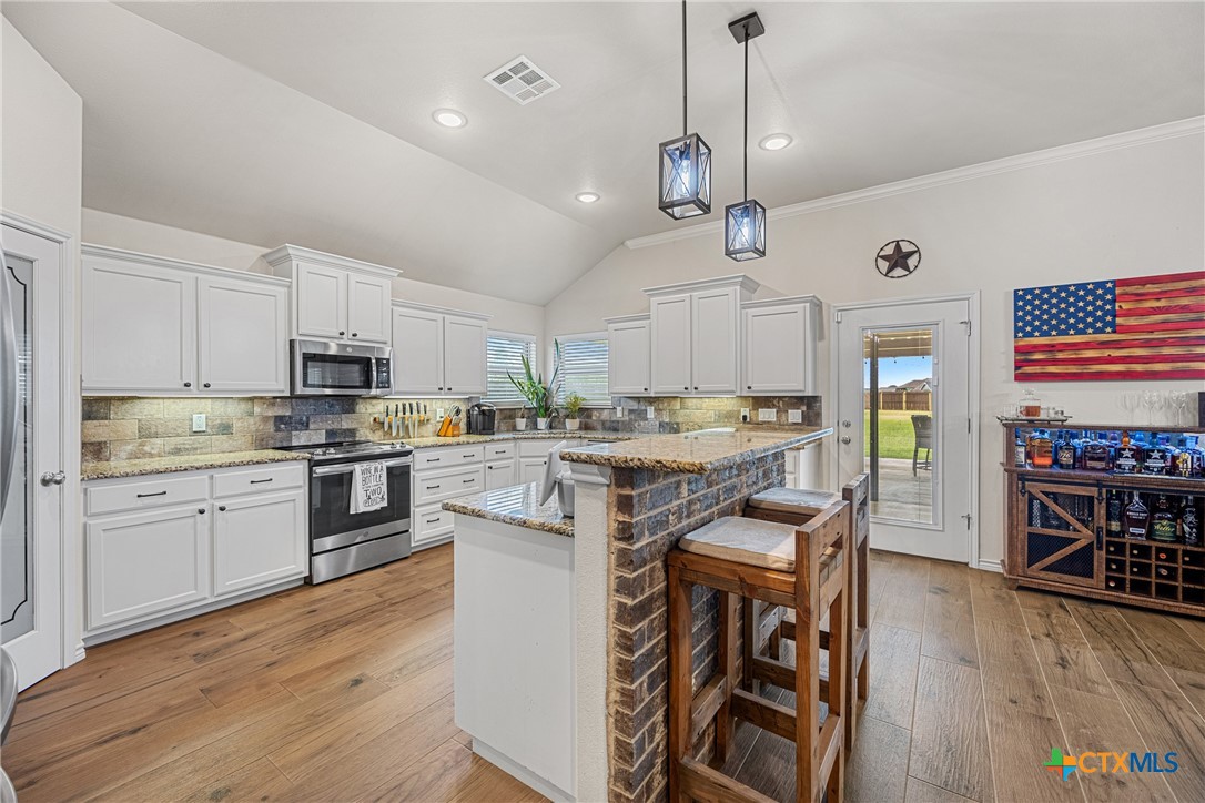 4307 Green Creek Drive