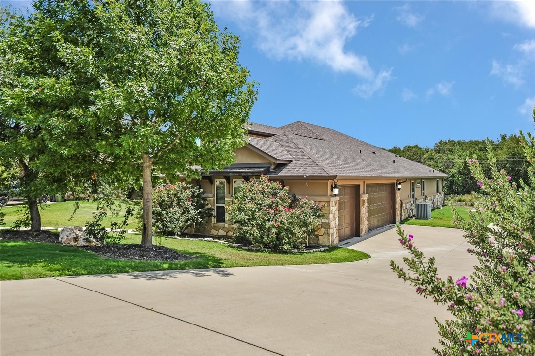 2243 Woodland Bend Road