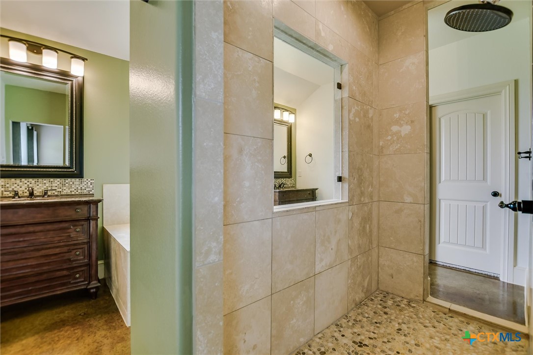 2243 Woodland Bend Road