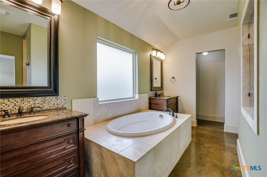 2243 Woodland Bend Road