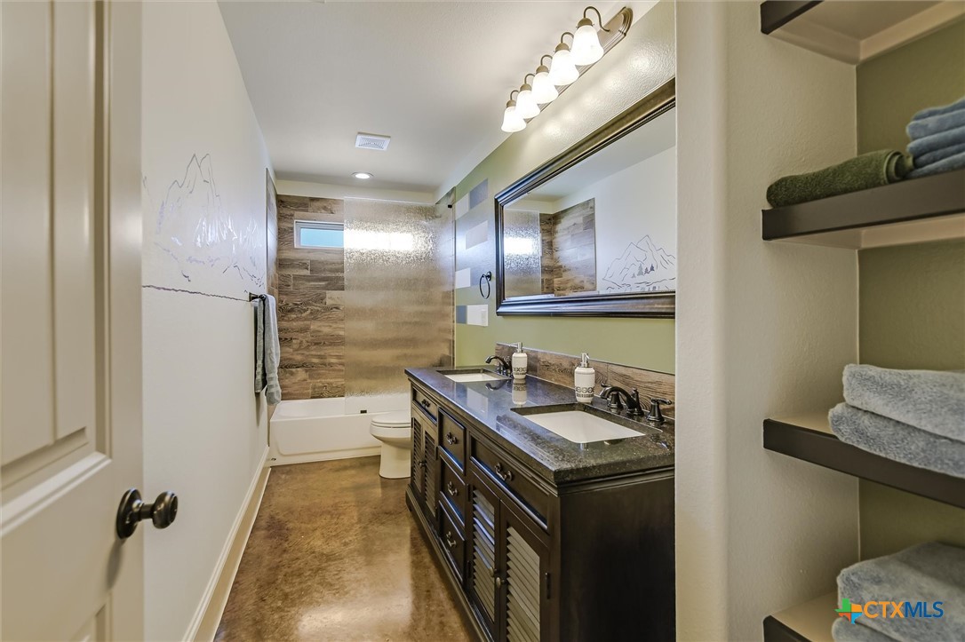 2243 Woodland Bend Road