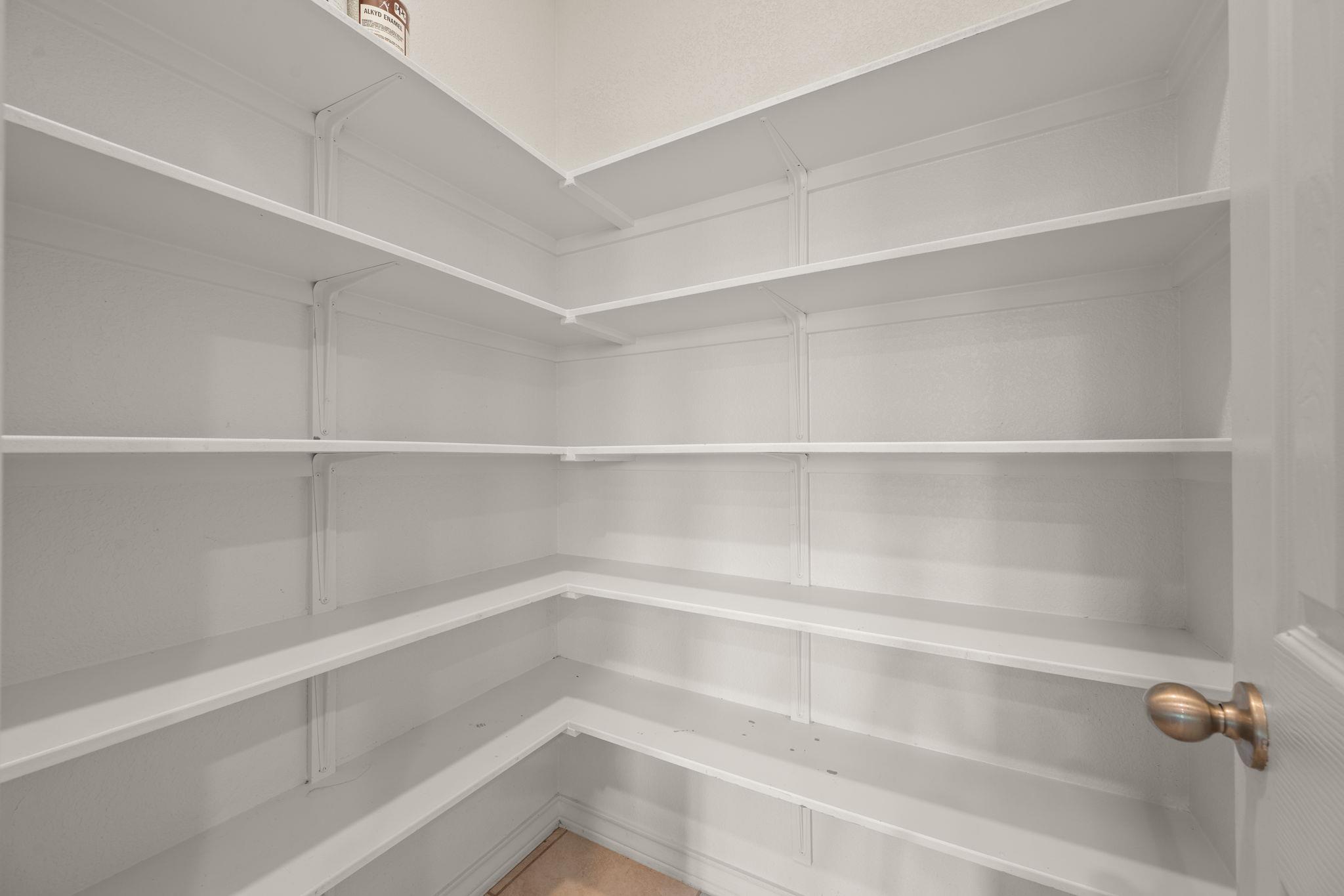 6605 Verona PL