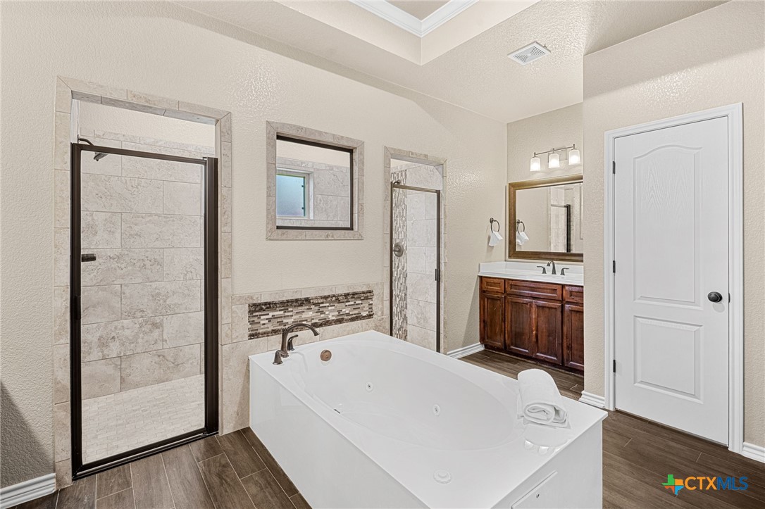 5908 La Roea Drive