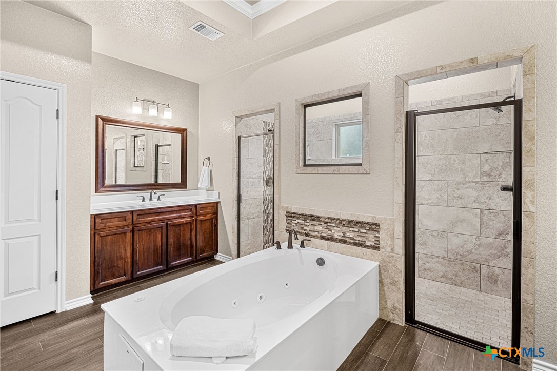 5908 La Roea Drive