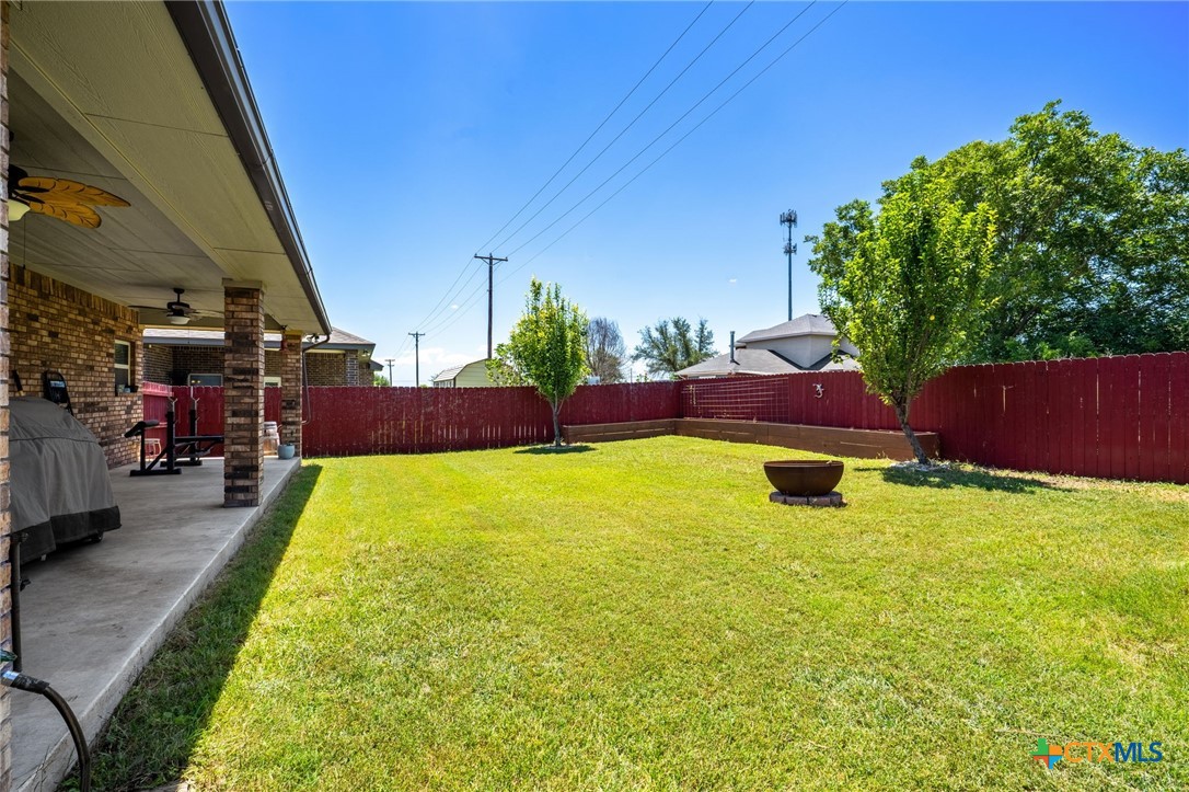5908 La Roea Drive