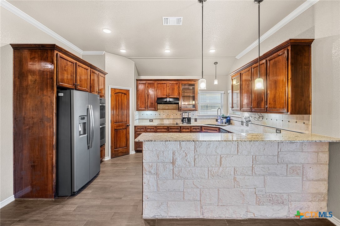 5908 La Roea Drive