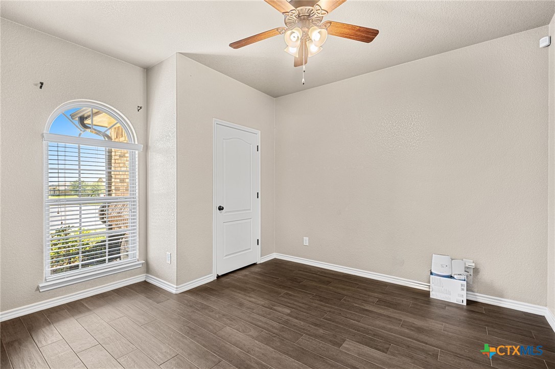 5908 La Roea Drive