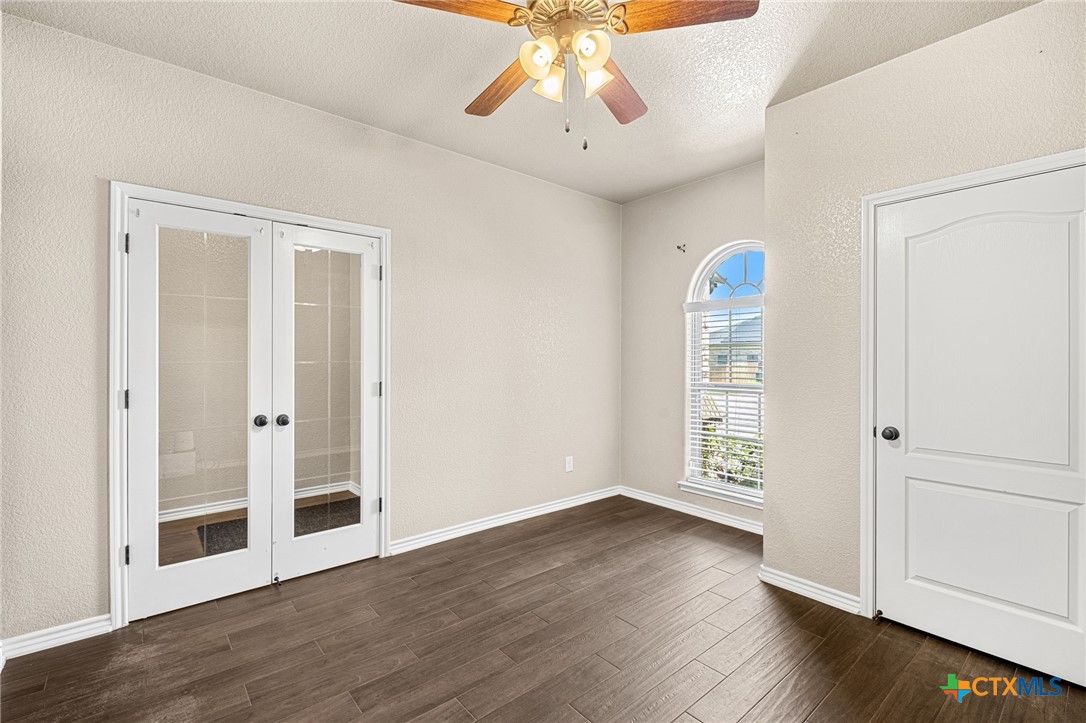 5908 La Roea Drive