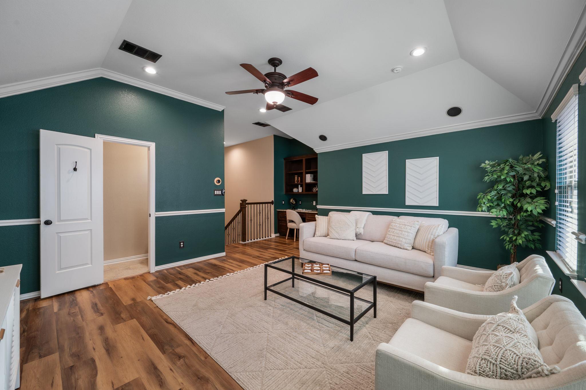 4503 Miraval LOOP