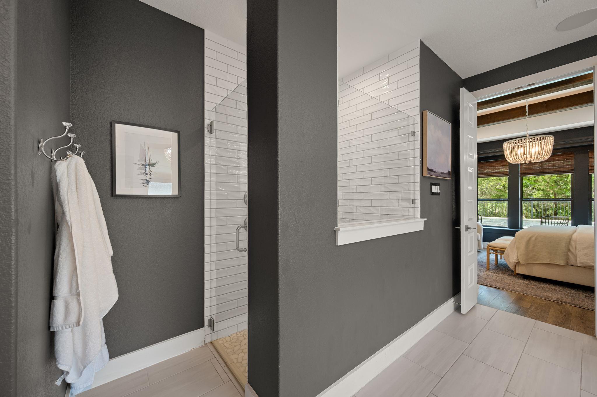 1005 Wolf Hollow DR