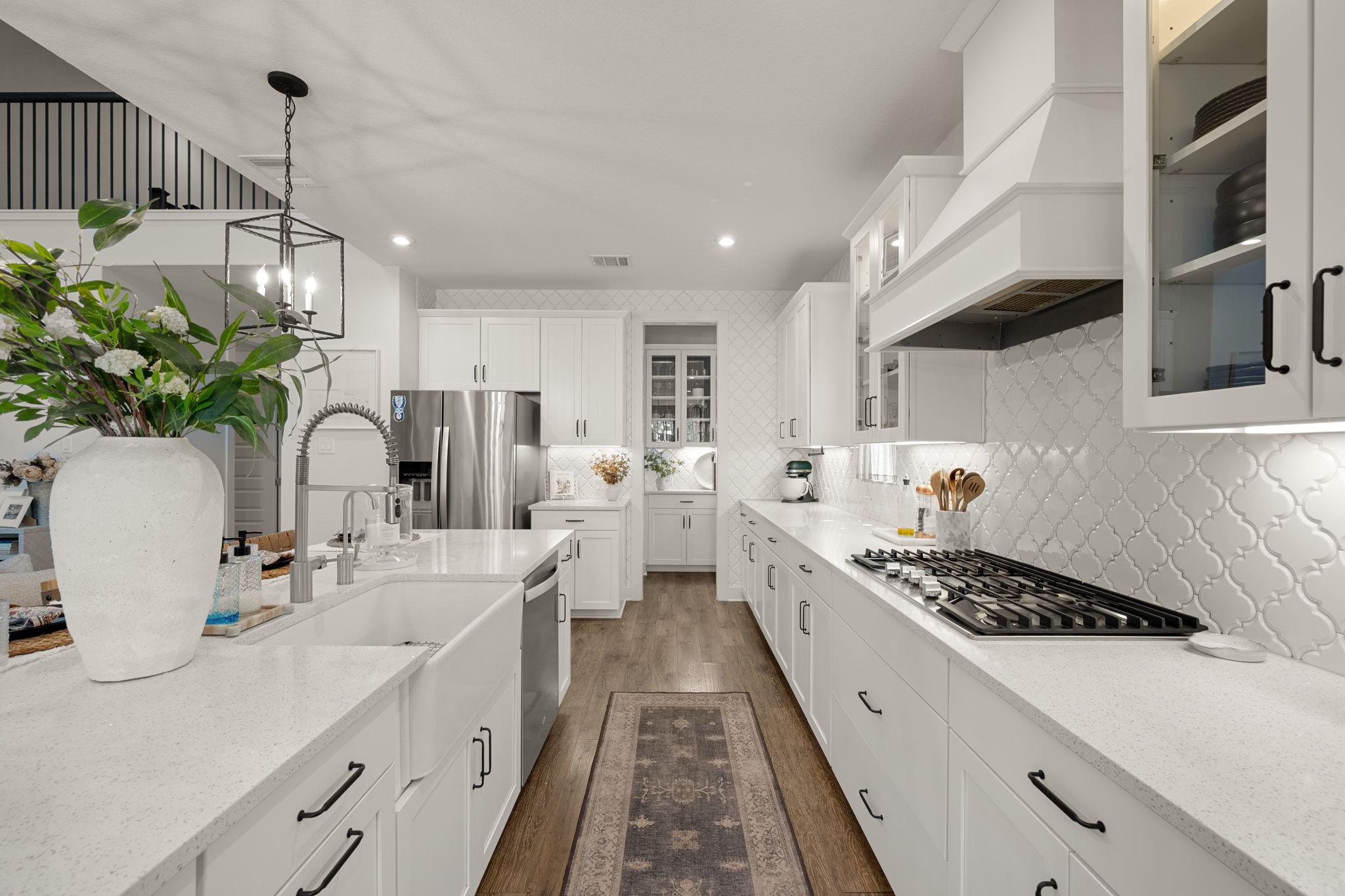 1005 Wolf Hollow DR