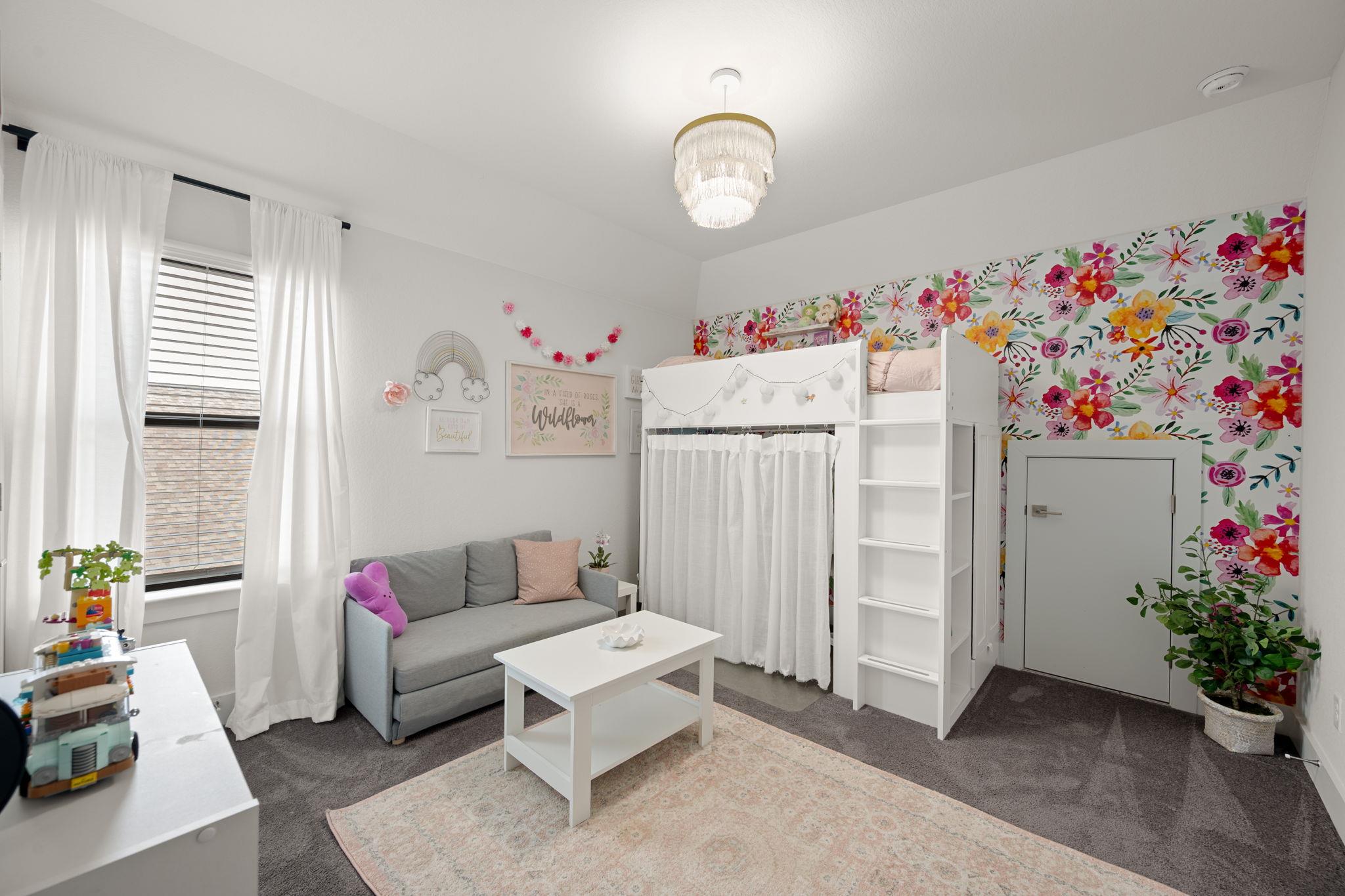 1005 Wolf Hollow DR