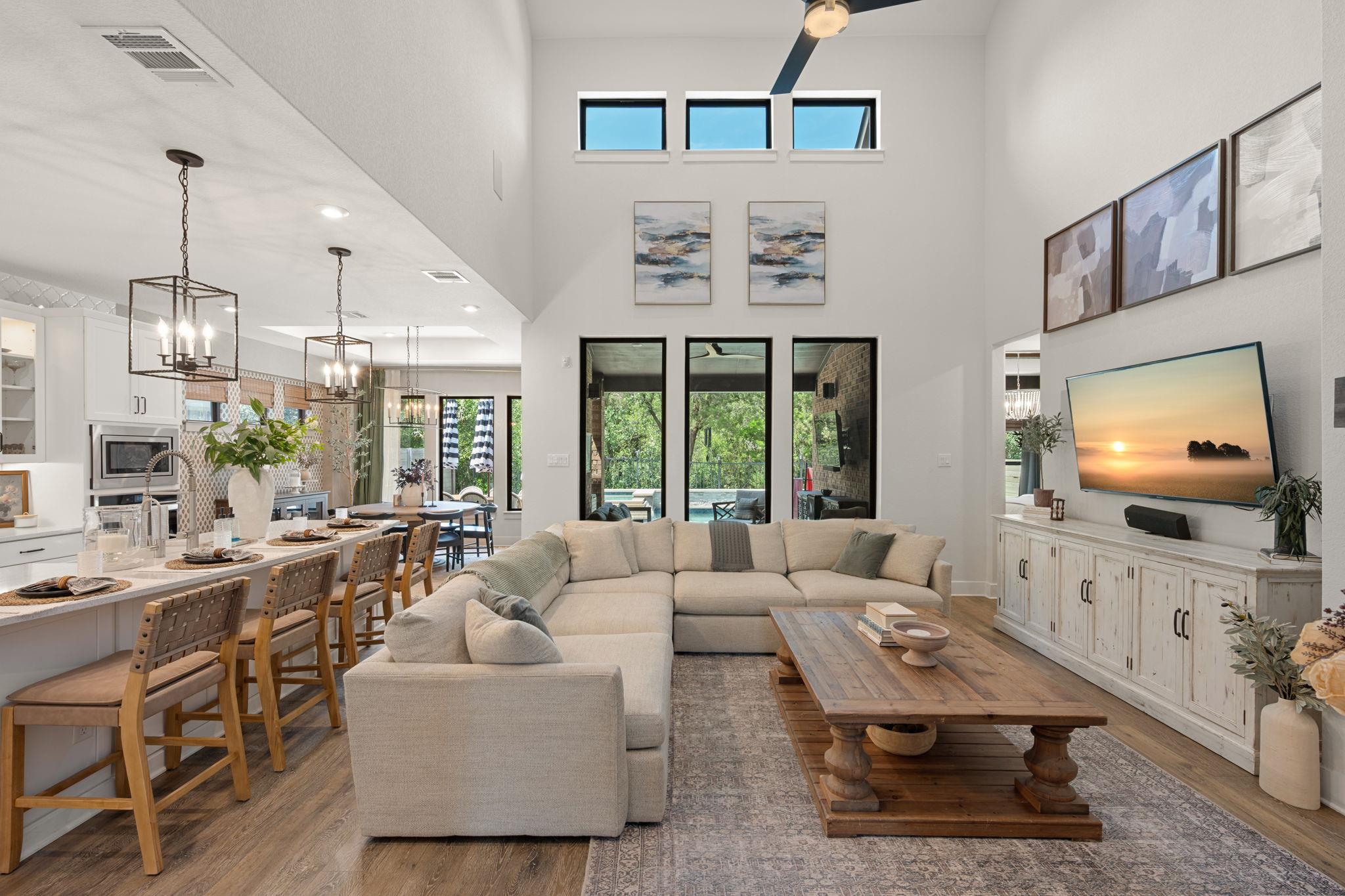 1005 Wolf Hollow DR