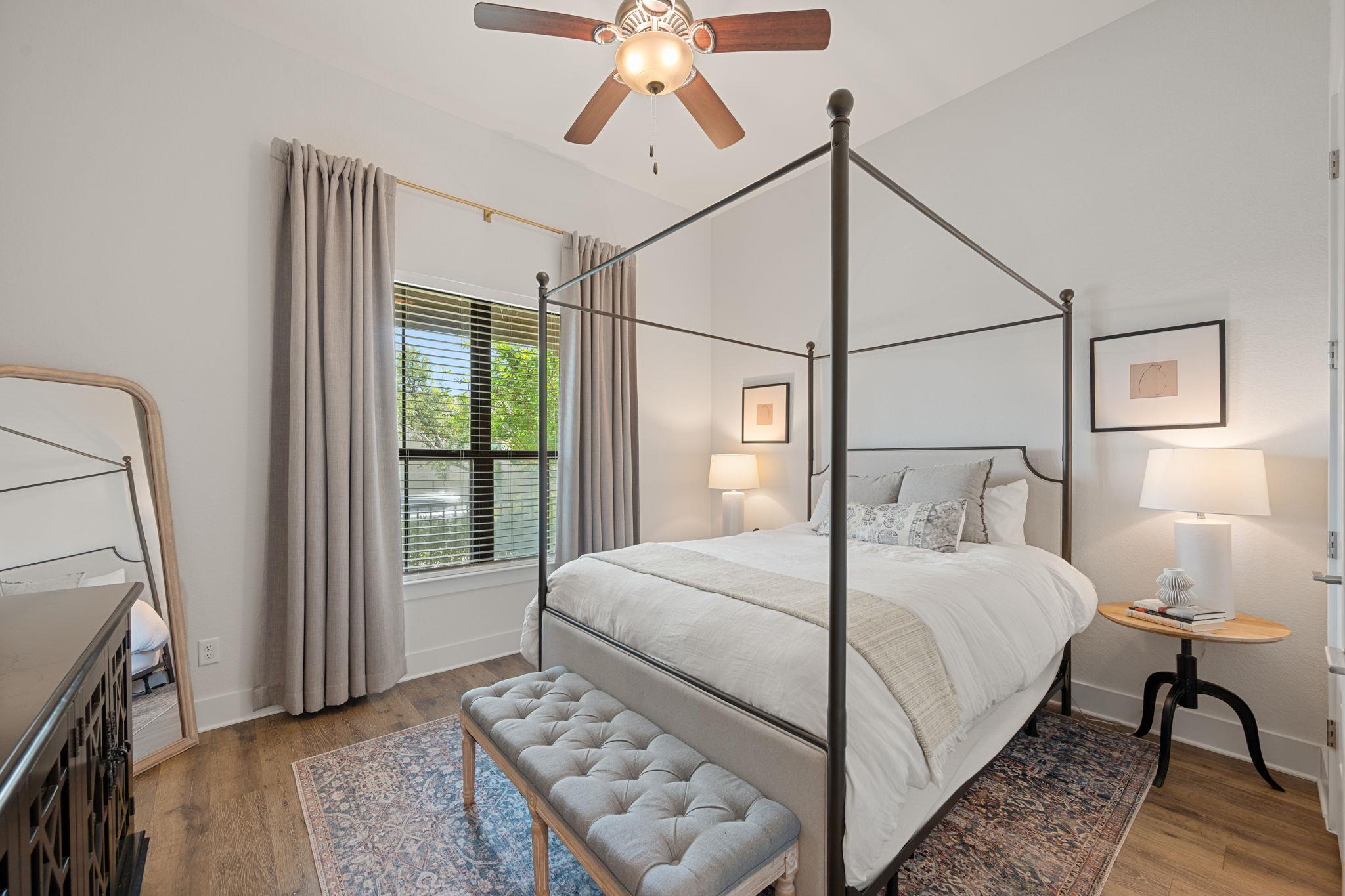 1005 Wolf Hollow DR