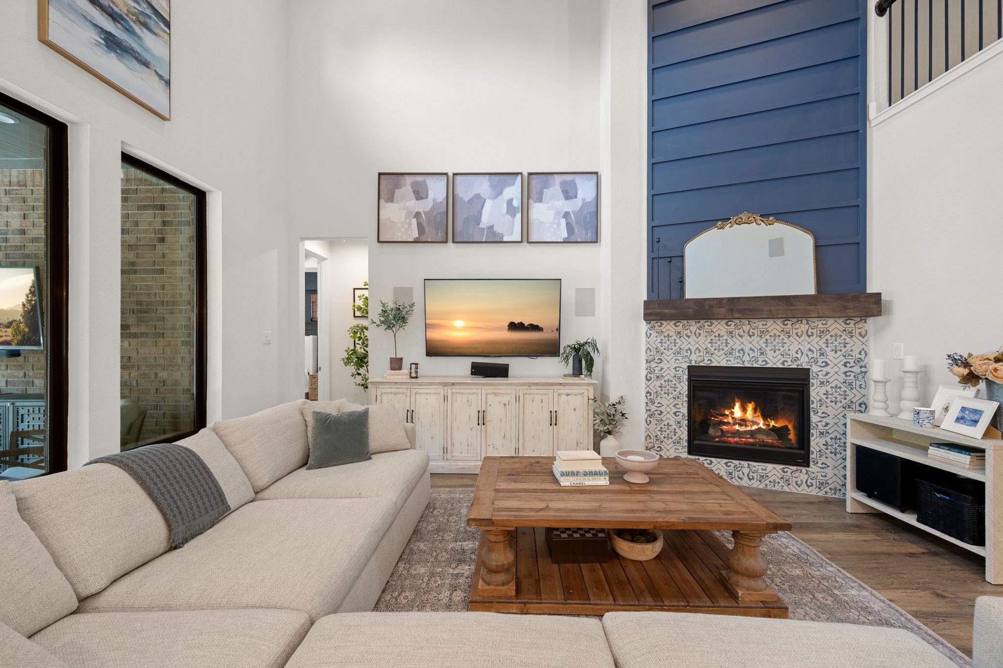 1005 Wolf Hollow DR
