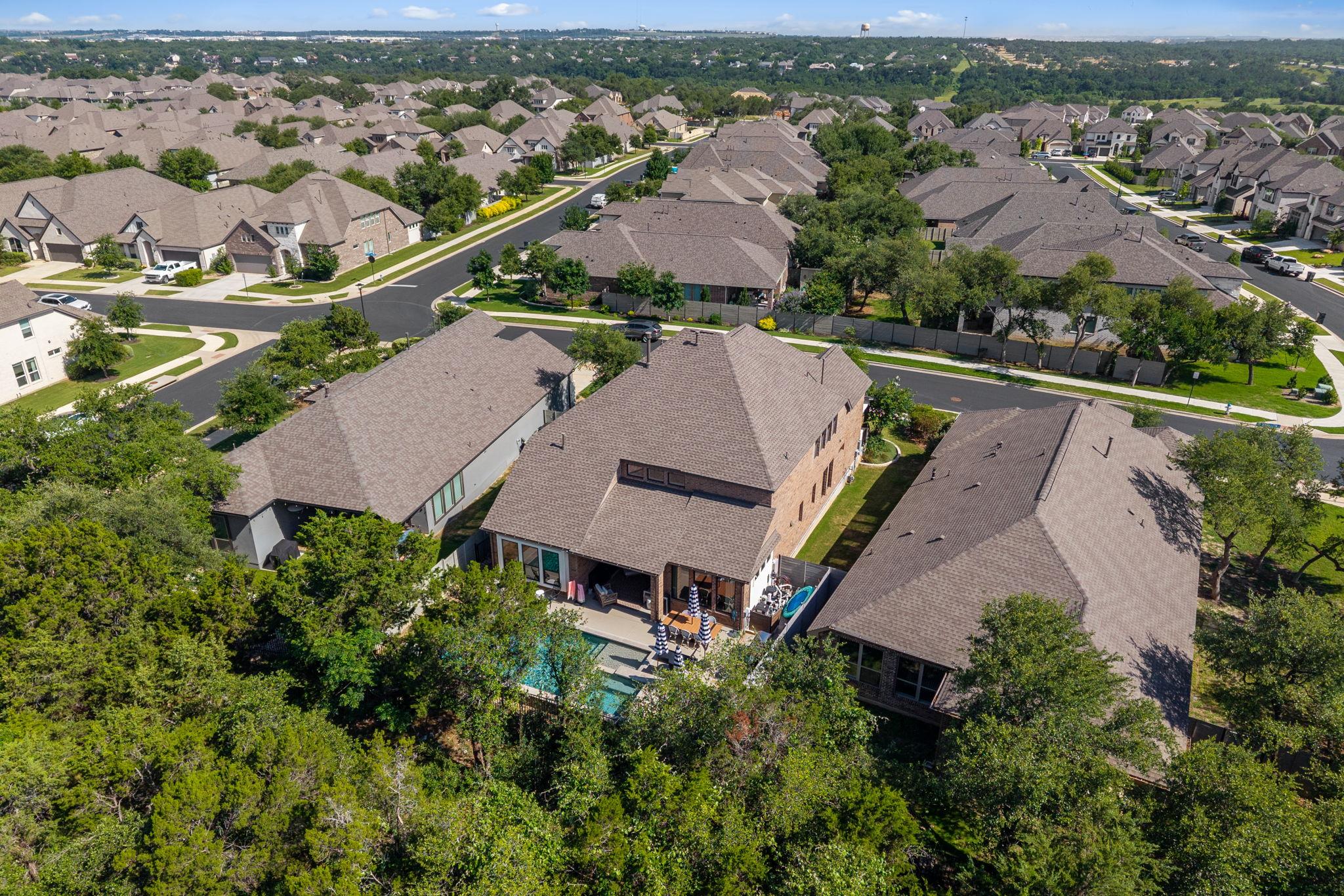 1005 Wolf Hollow DR