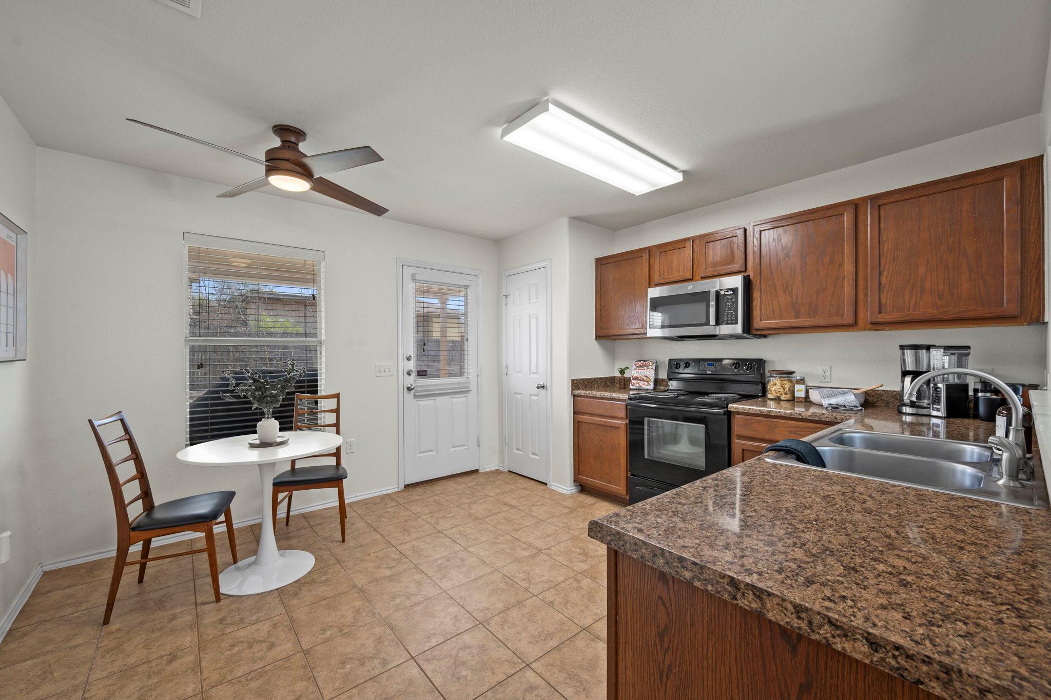 5713 Nelson Oaks DR
