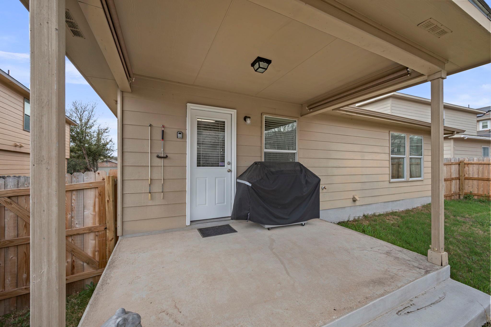 5713 Nelson Oaks DR