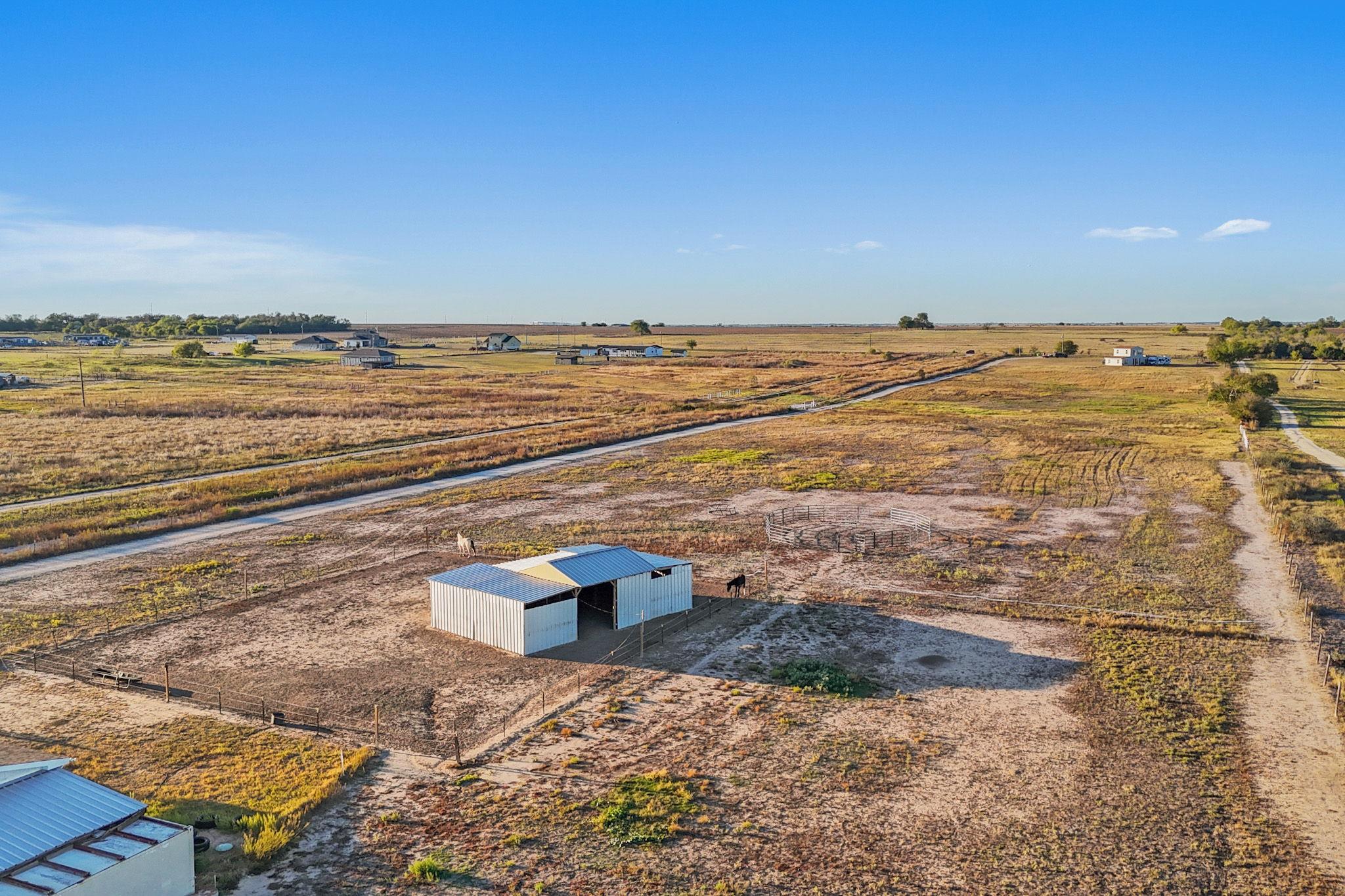 1600 County Road 465