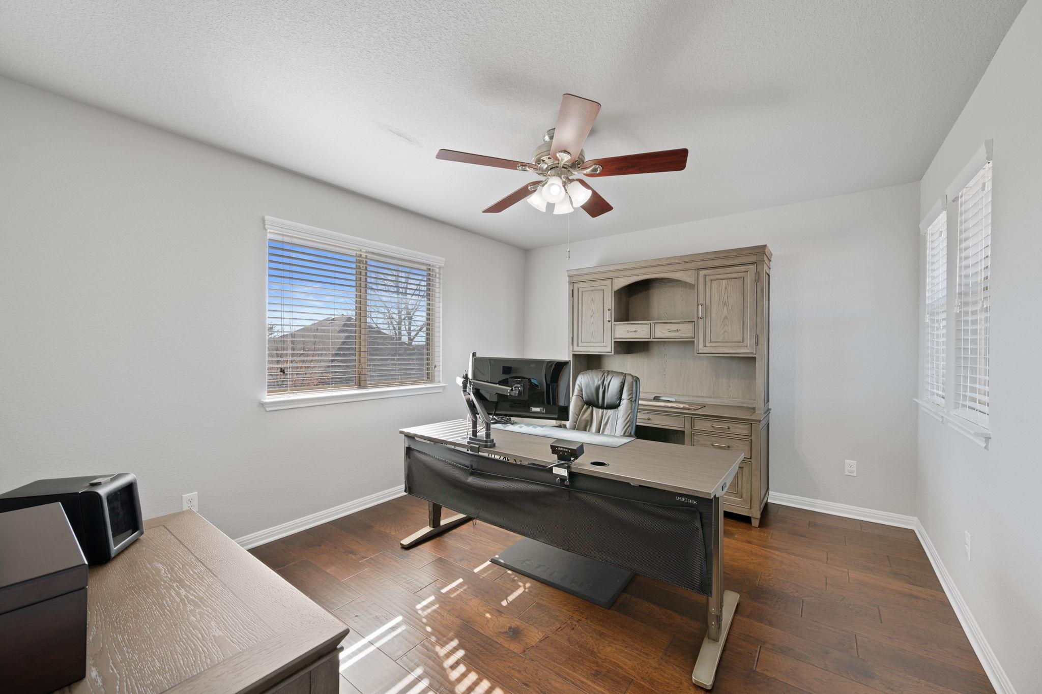 105 W Highfield ST